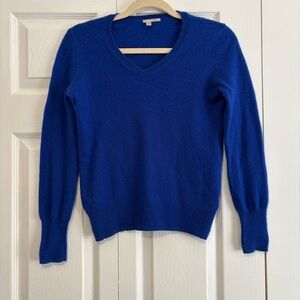 100% Cashmere Women's V-Neck Blue Sweater XS petite Old Money Quiet Luxury
